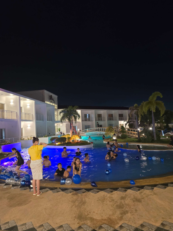 Pool 6
