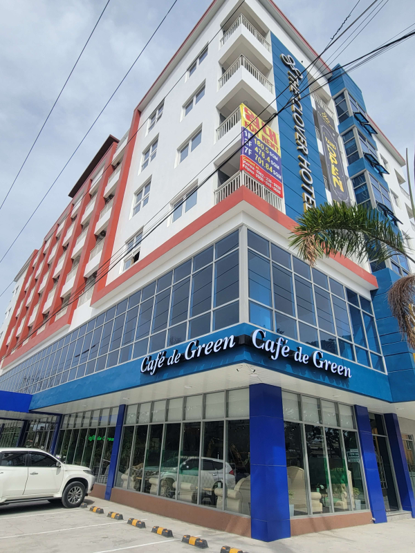 外部ホテル寮外観